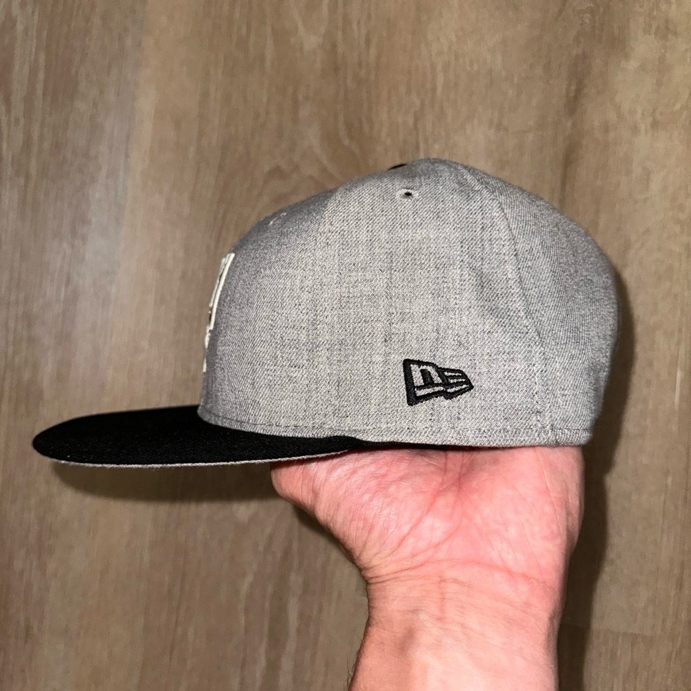 San Antonio Spurs New Era SnapBack Hat - Picture 2 of 4